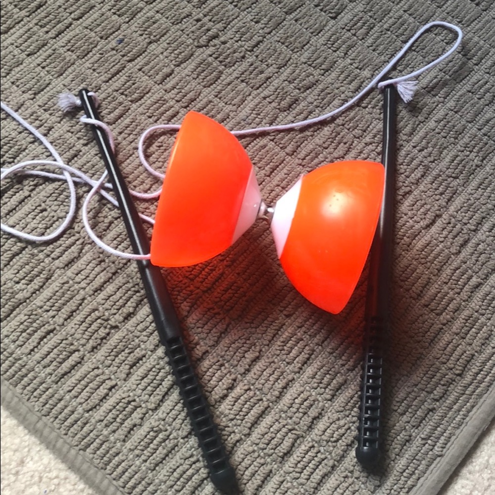 Diabolo- Chinese Yoyo